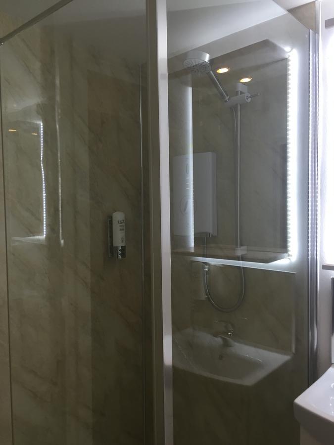 Roomz Портаферри Экстерьер фото